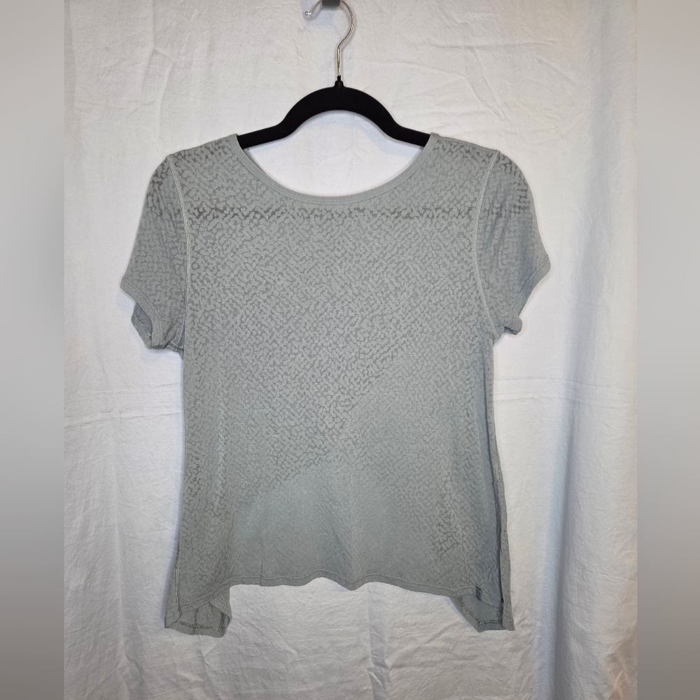 Lululemon Loop Around Tee in Blue Fog - Approx Size 4-6